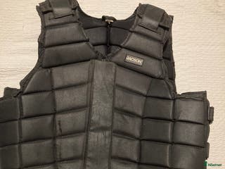 Säkerhetsvästar ryttarutrustning till salu: Jacson - Ridväst i Söderköping - Annons 21