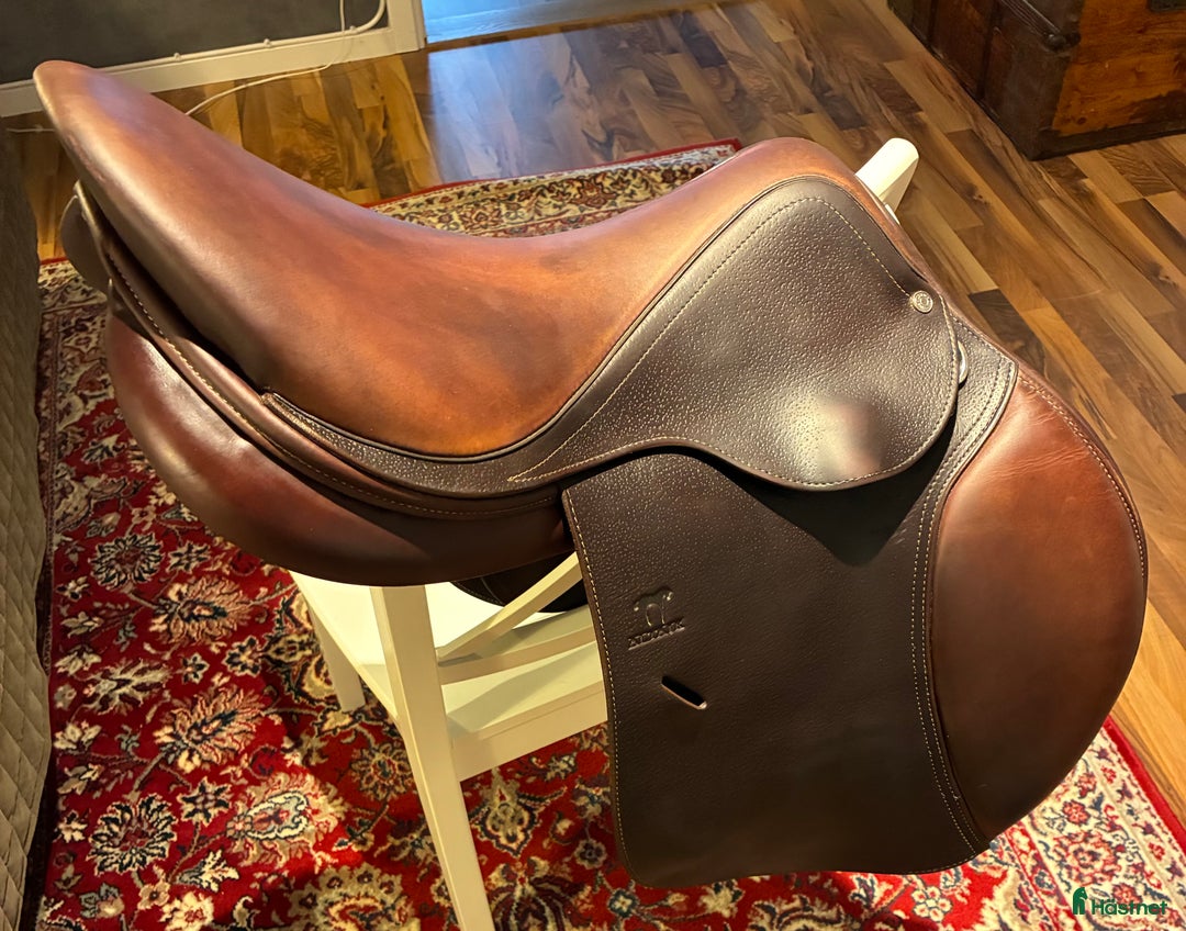 Sadlar hästutrustning till salu: Fin Antarés Altair i Västerås - Annons 3