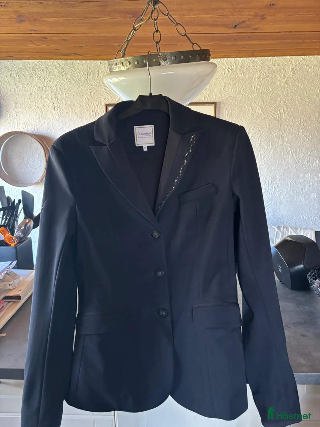 Jackor & Kavajer ryttarutrustning till salu: Samshield svart tävlingskavaj - Annons 1