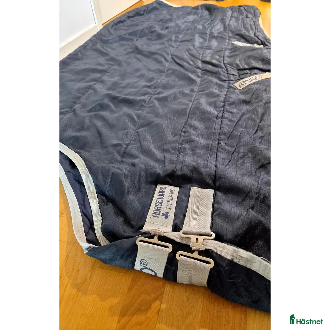 Täcken hästutrustning till salu: Amigo Insulator 200g - Annons 4