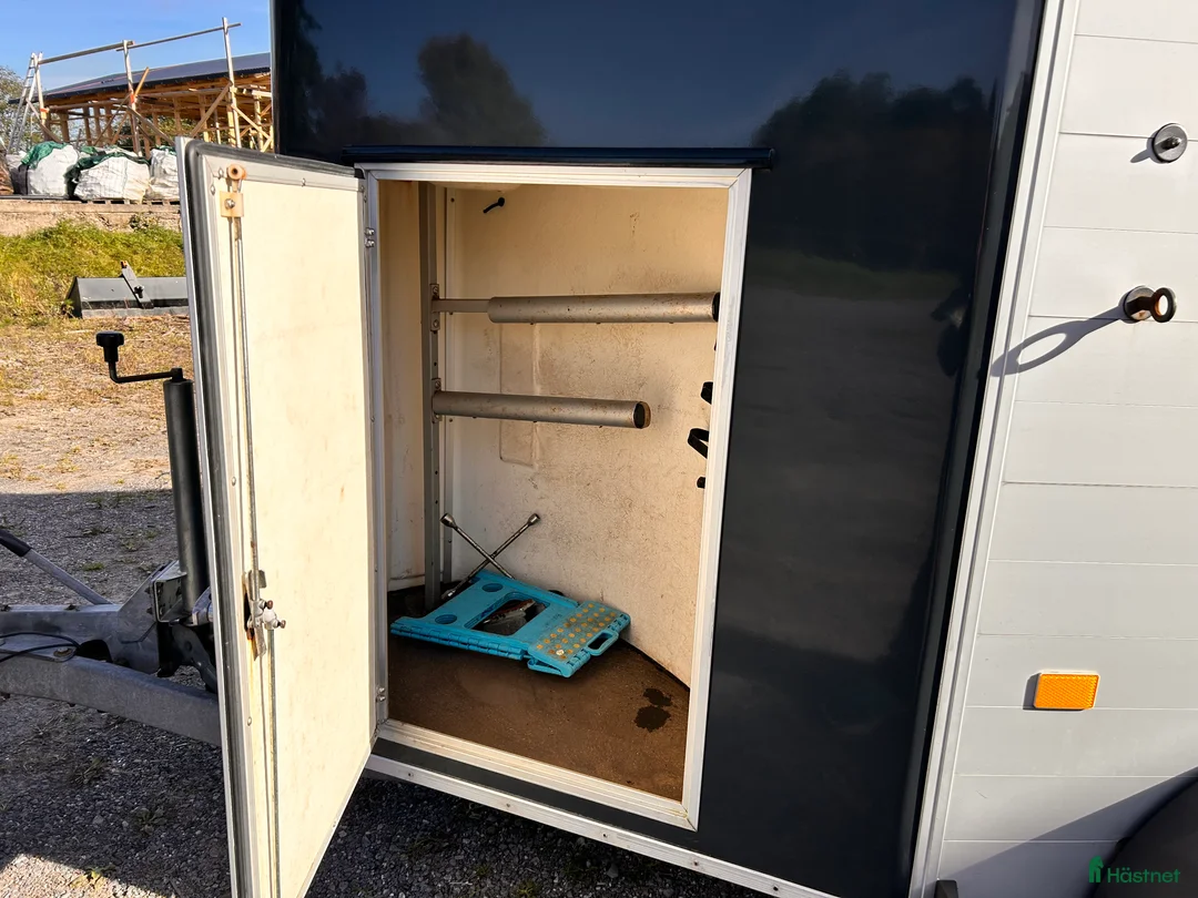 Hästtransporter  fordon & transport till salu: Säljes pga nyköp i Härnösand - Annons 4