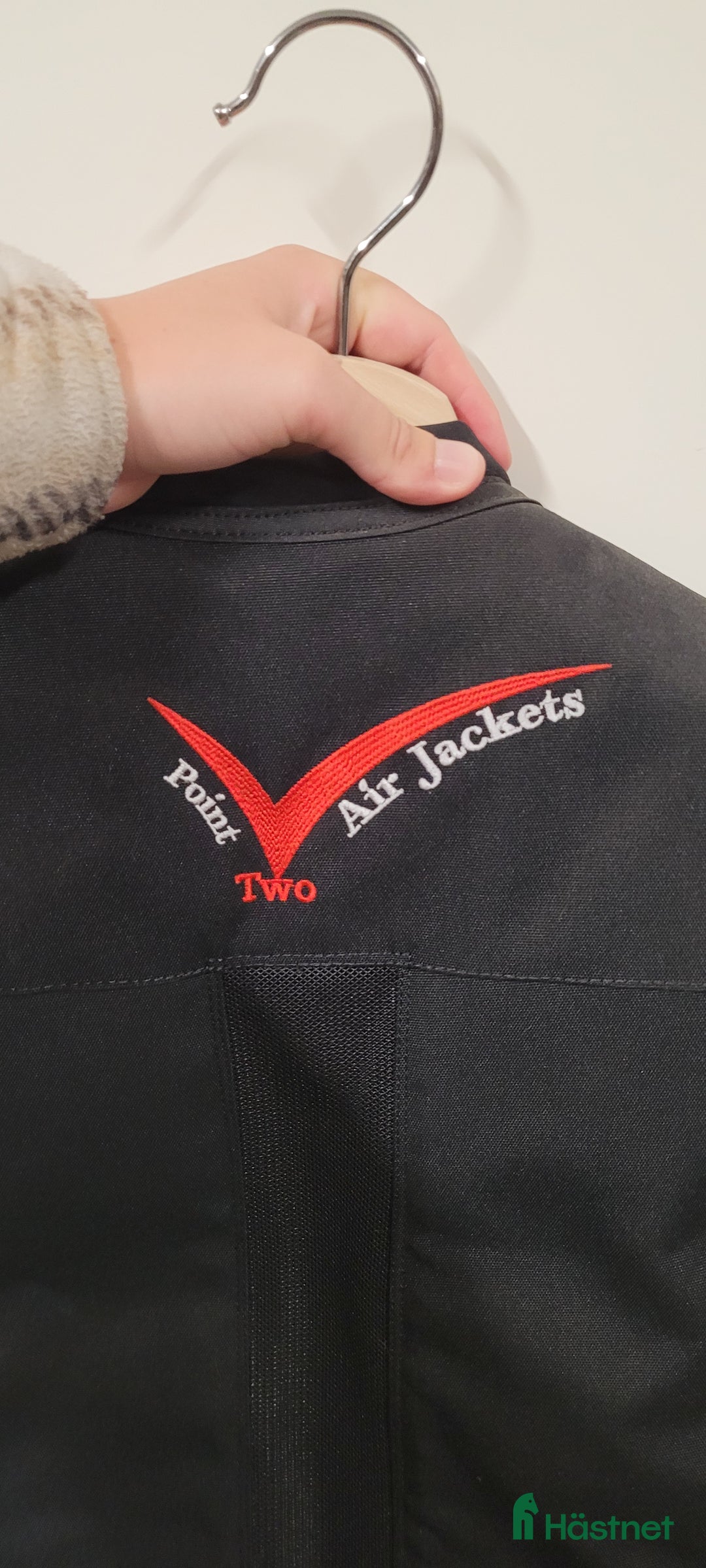 Säkerhetsvästar ryttarutrustning till salu: Jacket point two air  i Allerum - Annons 4