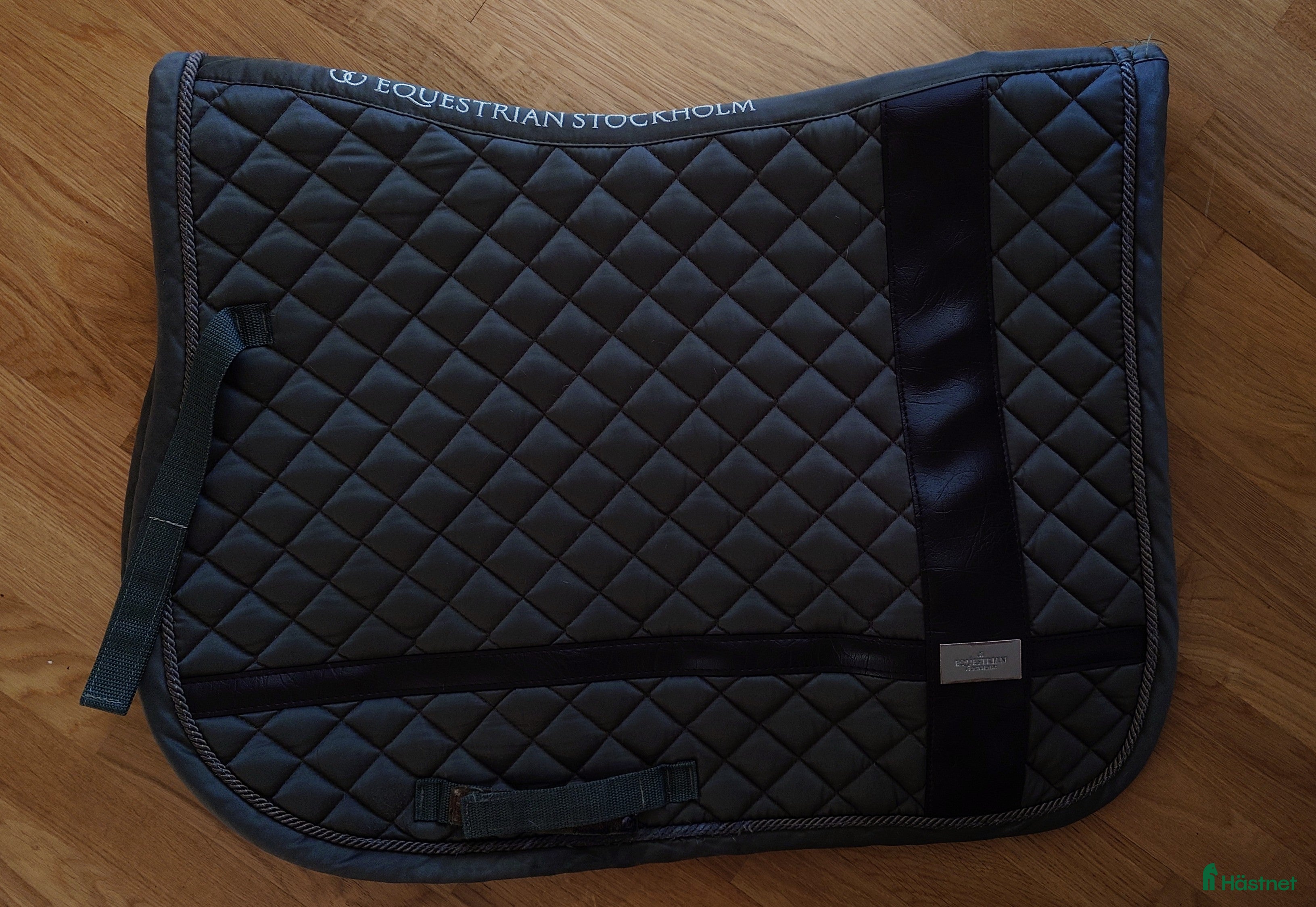 Schabrak & Vojlockar hästutrustning till salu: Fina schabrak i Västra Frölunda - Annons 5