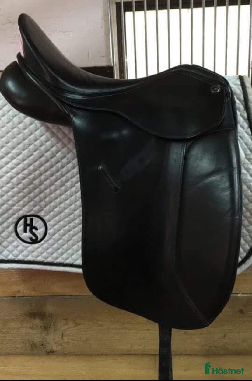 Övrig Hästutrustning hästutrustning Sadel, kandar, ”höhäck” och täcke - Annons 1