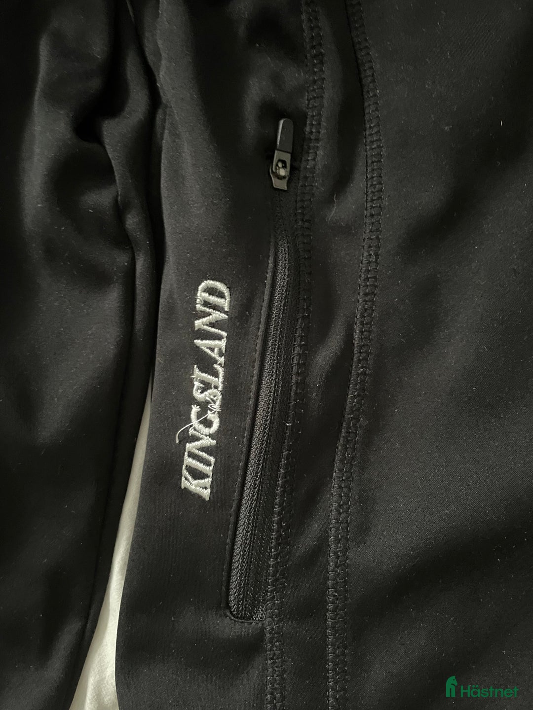 Övrigt Ridkläder ryttarutrustning till salu: Snygg tränings tröja i Ödåkra - Annons 2