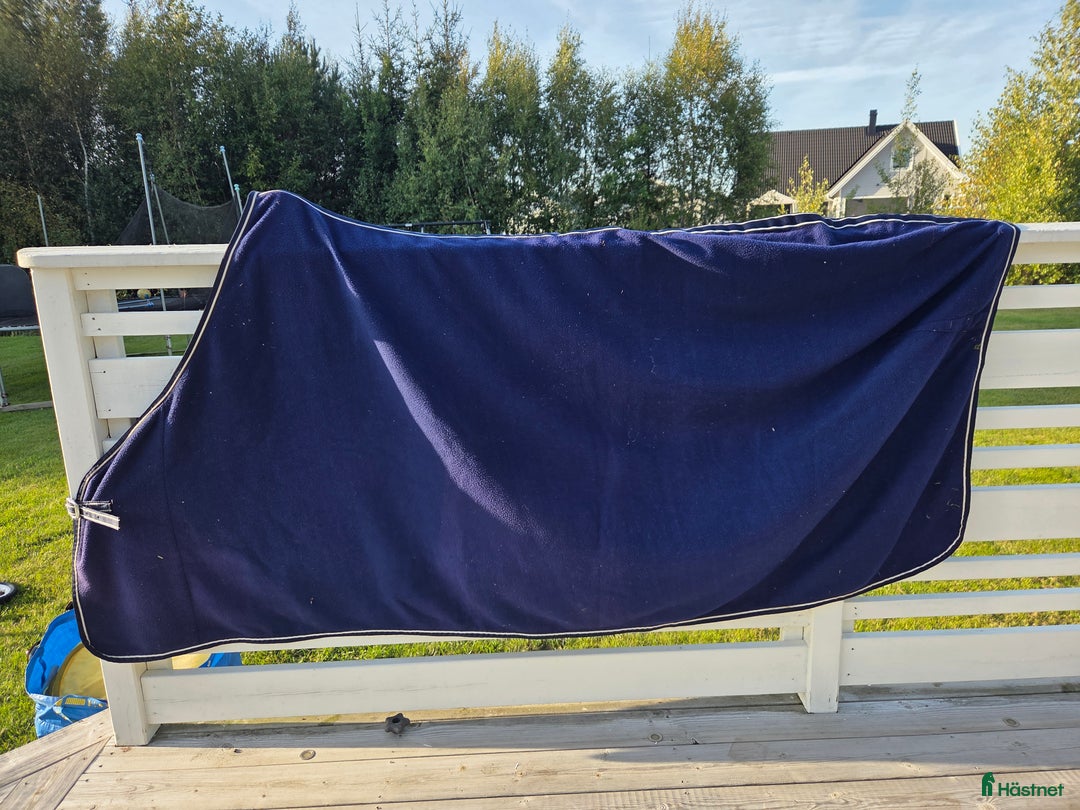 Täcken hästutrustning till salu: Olika hästtäcken  i Kalmar - Annons 3