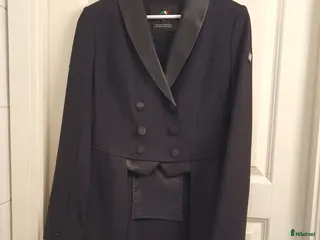 Jackor & Kavajer ryttarutrustning till salu: NY Equiline frack strl. 36 - Annons 2