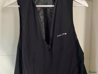 Säkerhetsvästar ryttarutrustning till salu: Helite Zip´in 2 MT i Grängesberg - Annons 3