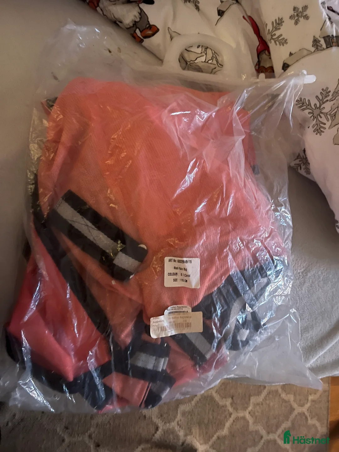 Täcken hästutrustning till salu: Regntäcke  i Tullinge - Annons 2