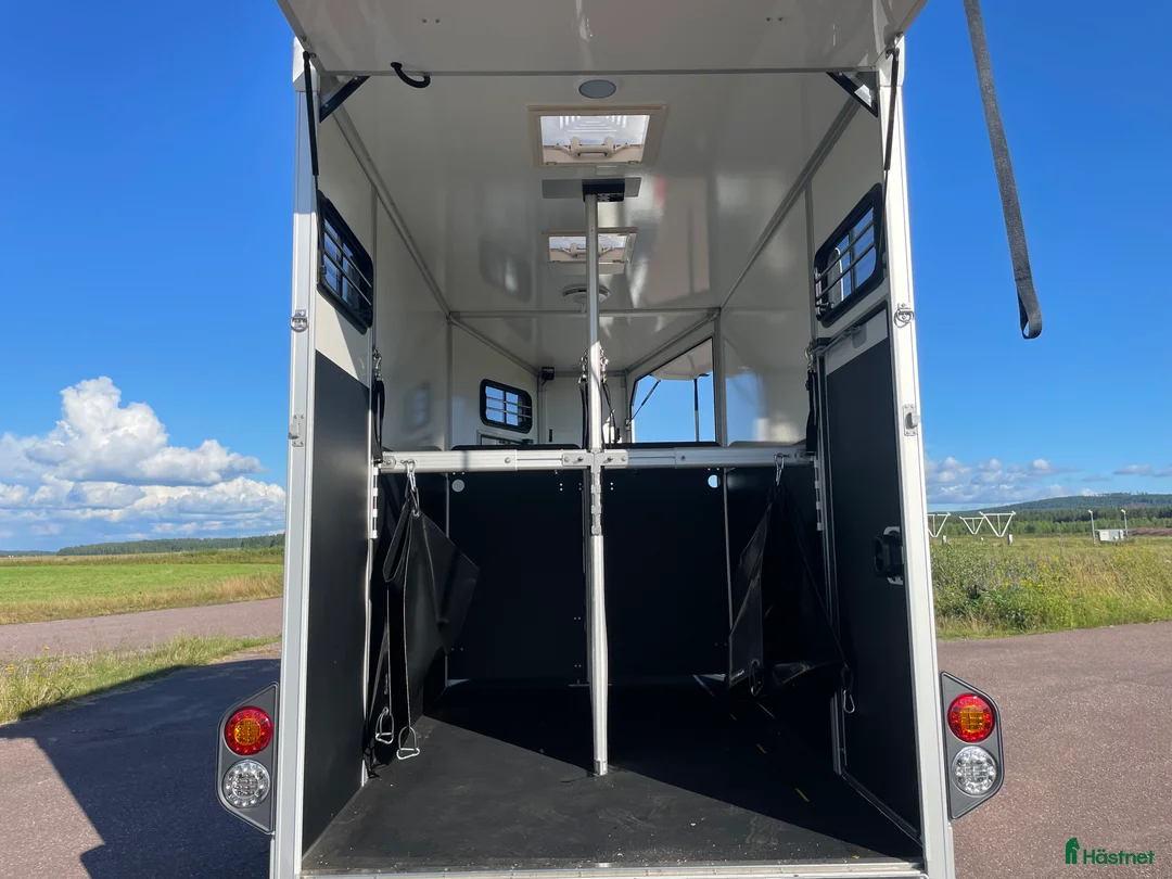 Hästtransporter  fordon & transport till salu: UME B50 - Omgående leverans! i Borlänge - Annons 7