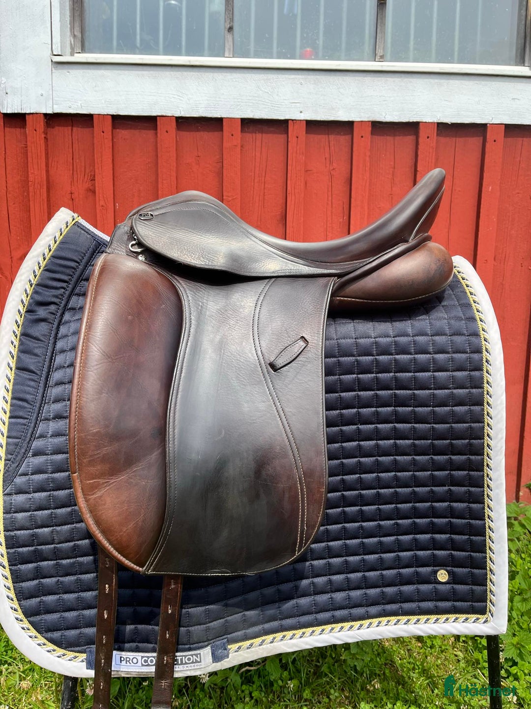 Sadlar hästutrustning till salu: PDS euro dressyrsadel i Södertälje - Annons 1