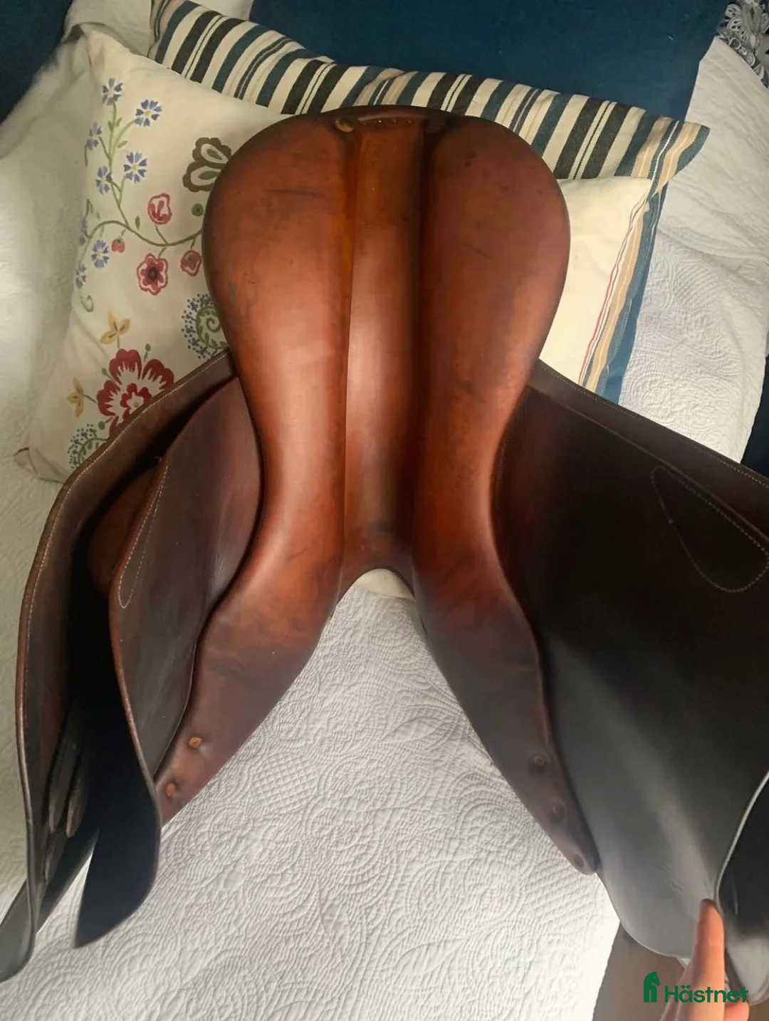 Sadlar hästutrustning till salu: Butet hoppsadel P-säte  - Annons 4