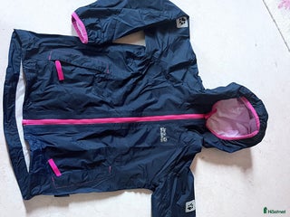 Jackor & Kavajer ryttarutrustning till salu: Vindjacka med ripstopstyg, junior i Nygård - Annons 3