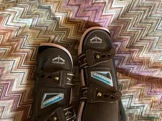 Benskydd hästutrustning Bruna verdus skydd i Vendelsö - Annons 3