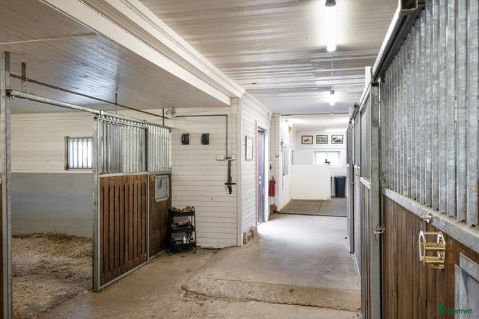  hästgårdar till salu: HÄSTANLÄGGNING I TOPPKLASS i Nossebro - Annons 4