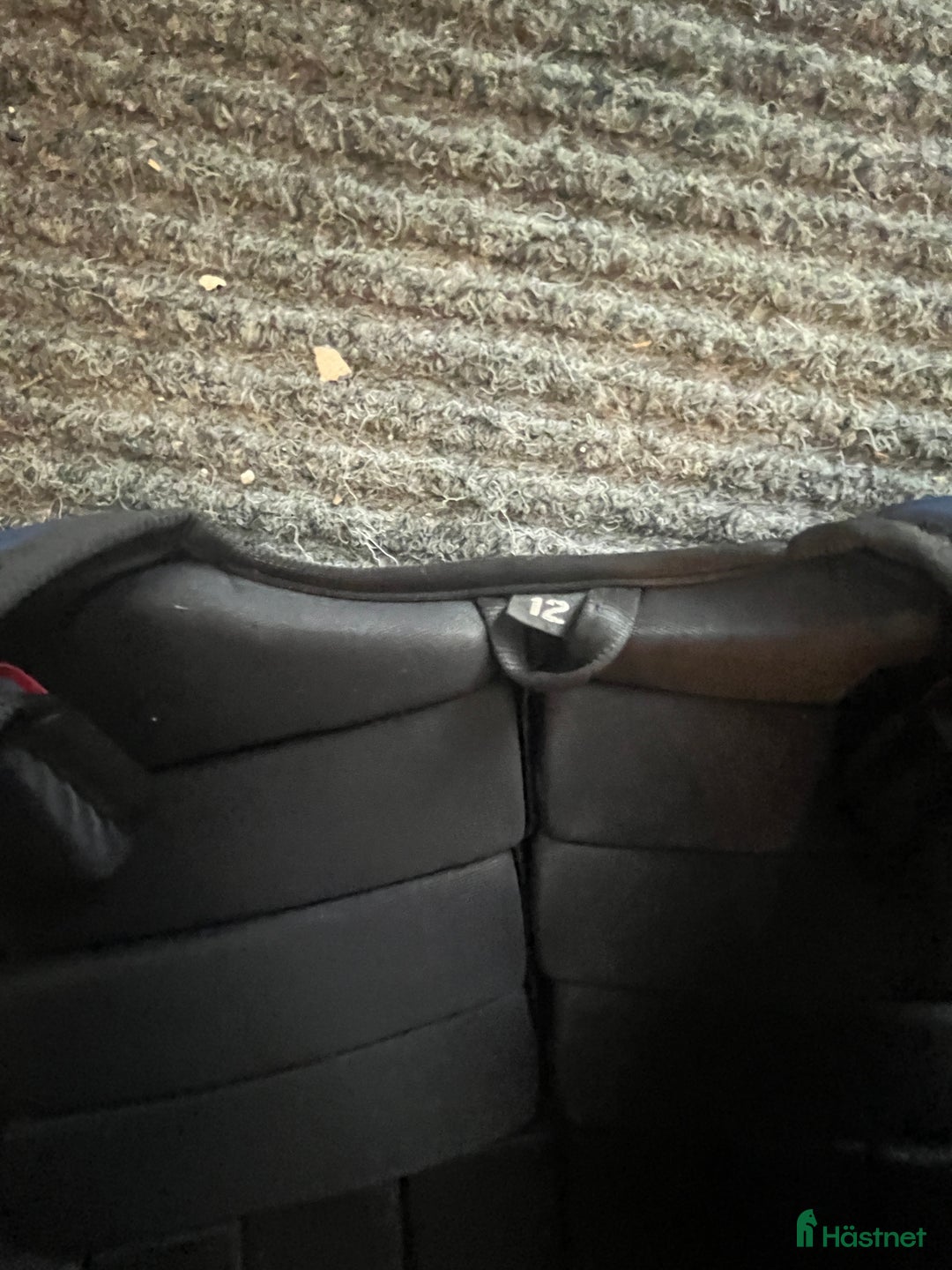 Säkerhetsvästar ryttarutrustning till salu: Ridvästar + Ridbyxor i Västra Frölunda - Annons 10