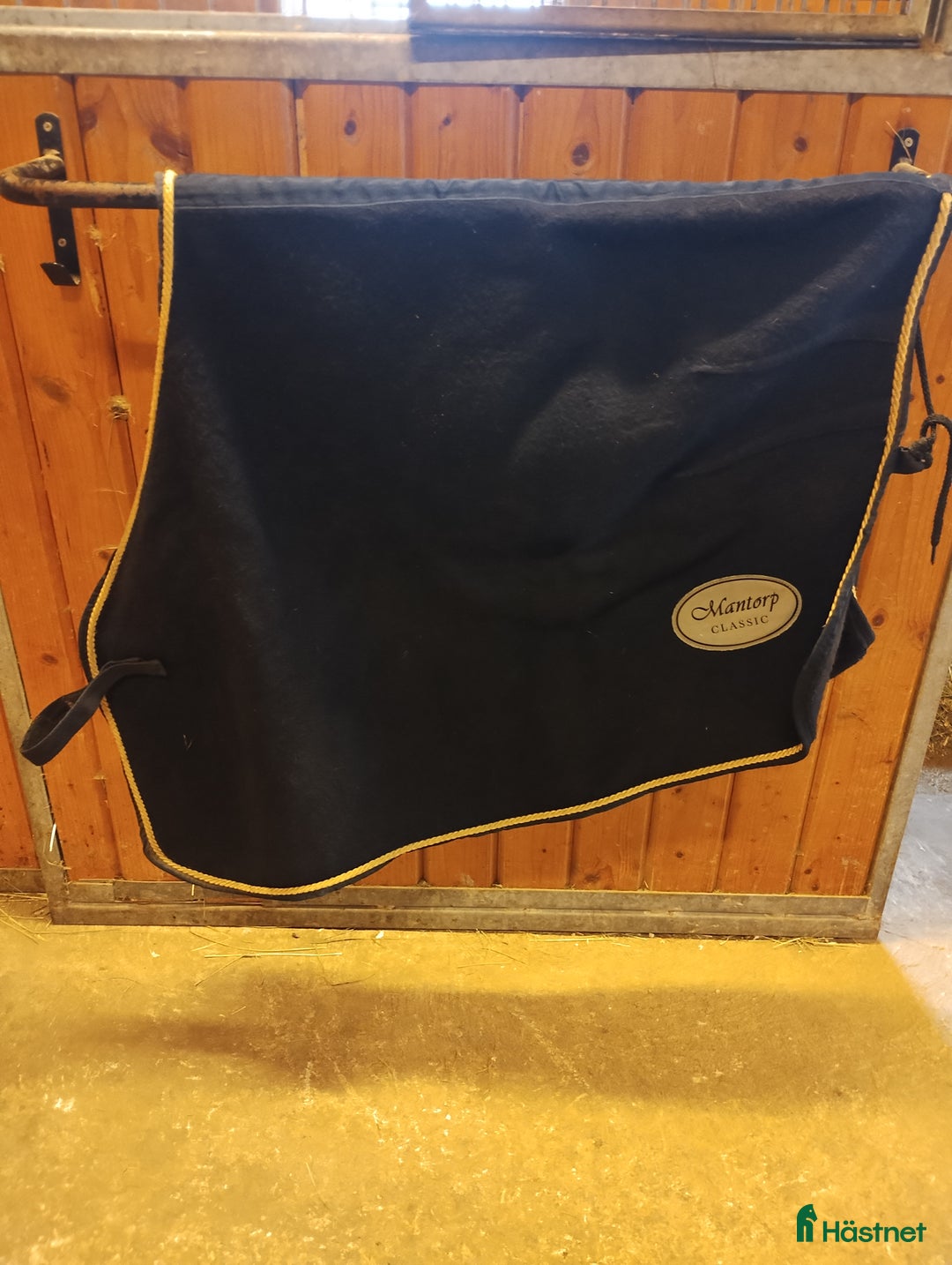 Täcken hästutrustning till salu: Fina ridtäcken i Söderköping - Annons 3