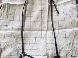 Islandshästutrustning övrig utrustning till salu: SÅLD - Svart smal låg nosgrimma cob i Söråker - Annons 5