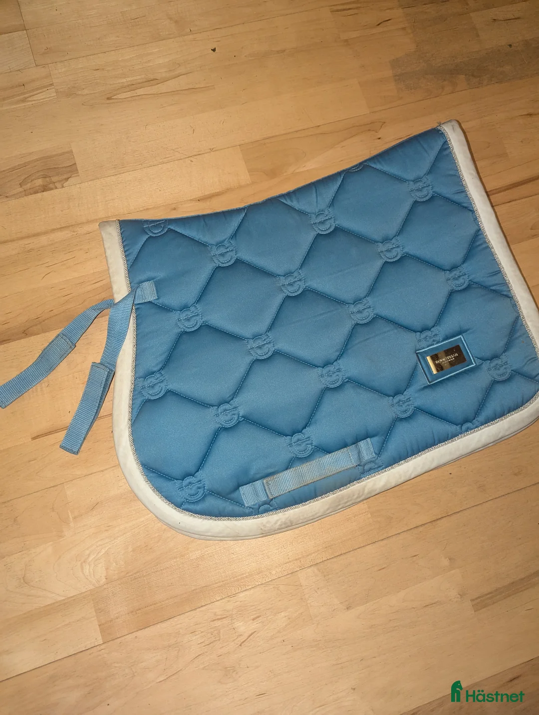 Schabrak & Vojlockar hästutrustning till salu: Equestrian Stockholm i Ås - Annons 2