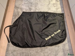 Täcken hästutrustning till salu: Back on Track ländtäcke strl 145 i Huddinge - Annons 1