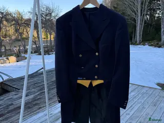 Jackor & Kavajer ryttarutrustning till salu: Pikeur Frack - Annons 2