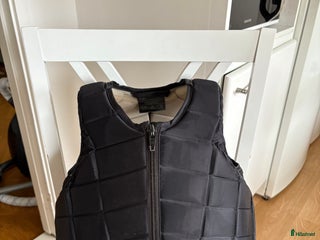 Säkerhetsvästar ryttarutrustning till salu: Fin racesafe väst i Skärhamn - Annons 11