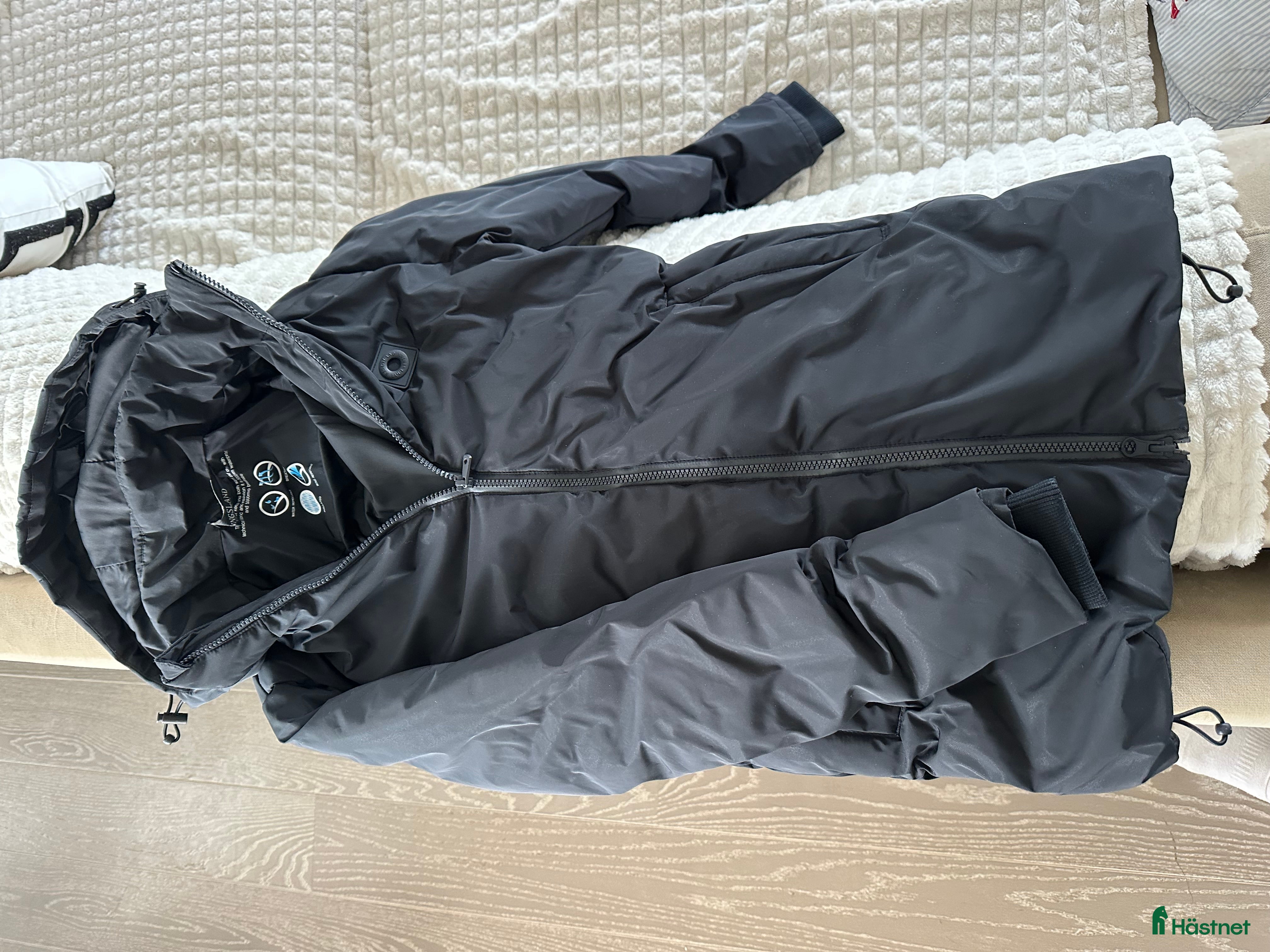 Jackor & Kavajer ryttarutrustning till salu: Kingsland jacka i Norrtälje - Annons 24