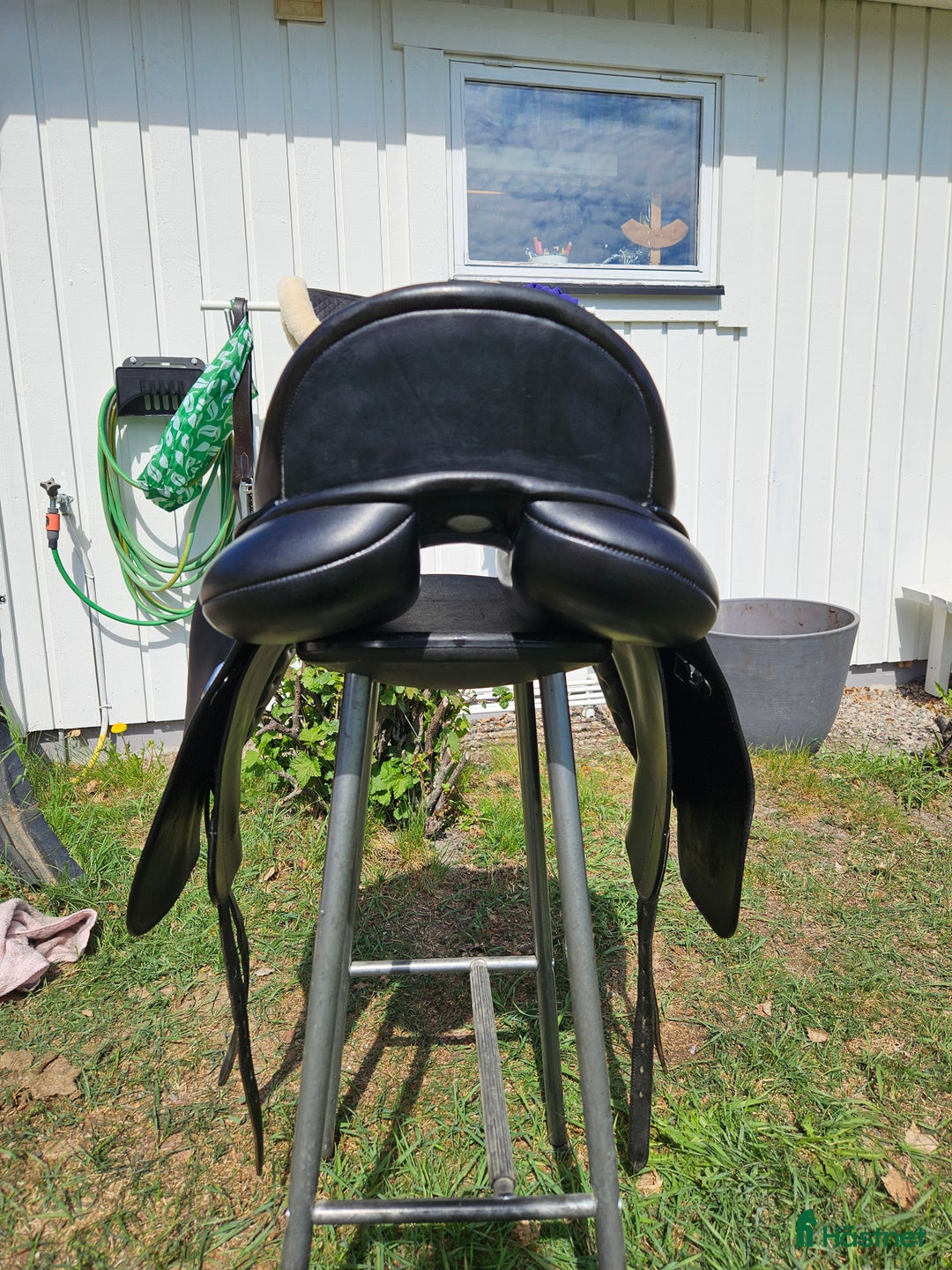 Sadlar hästutrustning till salu: Bates Innova dressyrsadel i Alnö - Annons 2