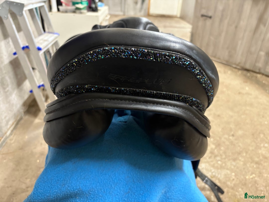 Sadlar hästutrustning till salu: Dressyrsadel  i Luleå - Annons 3