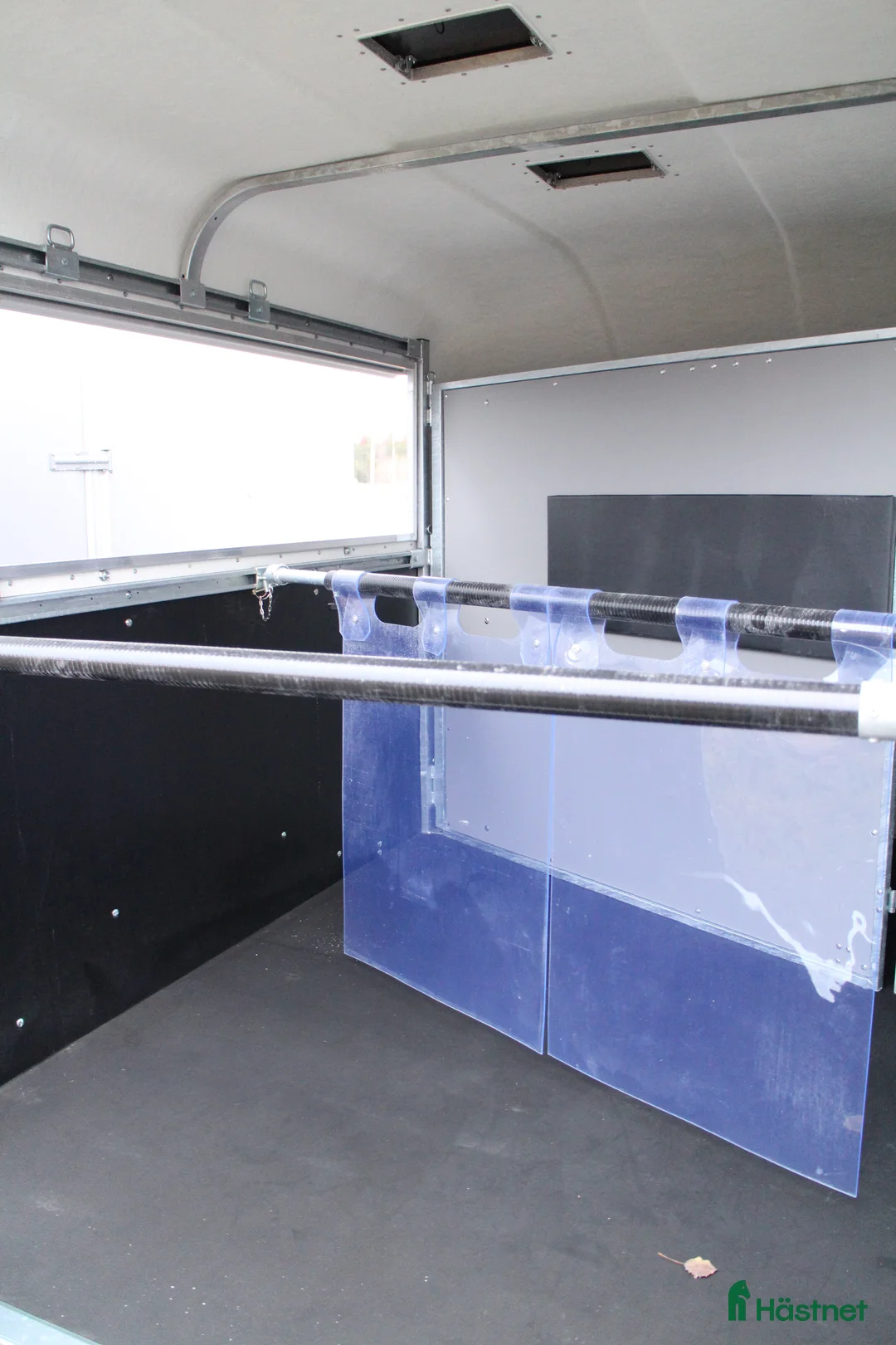 Hästtransporter  fordon & transport till salu: Diagonallasta Islandshäst och kör på B-körkort - Annons 1