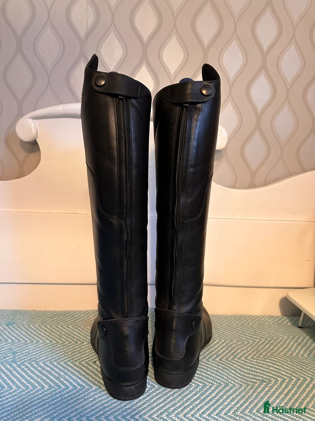 Ridstövlar ryttarutrustning till salu: Läder ridstövlar 37 i Borlänge - Annons 3