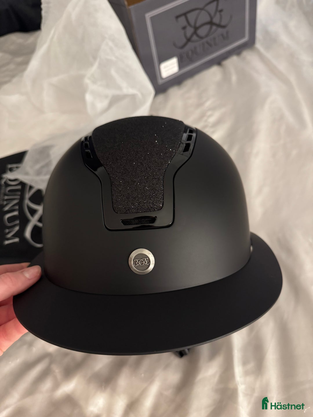 Hjälmar ryttarutrustning till salu: Ridhjälm i Eskilstuna - Annons 2