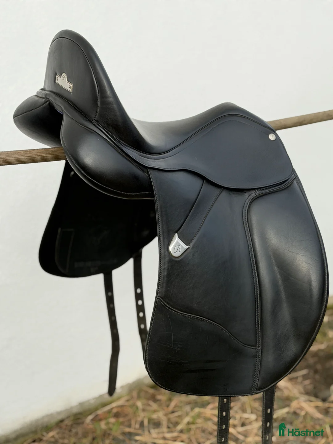 Sadlar hästutrustning till salu: Fin Bates Dressyr Luxe - Annons 1