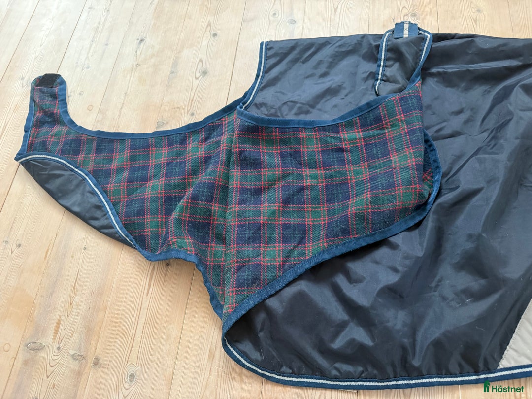 Täcken hästutrustning till salu: Superfint skrittäcke! i Höllviken - Annons 2