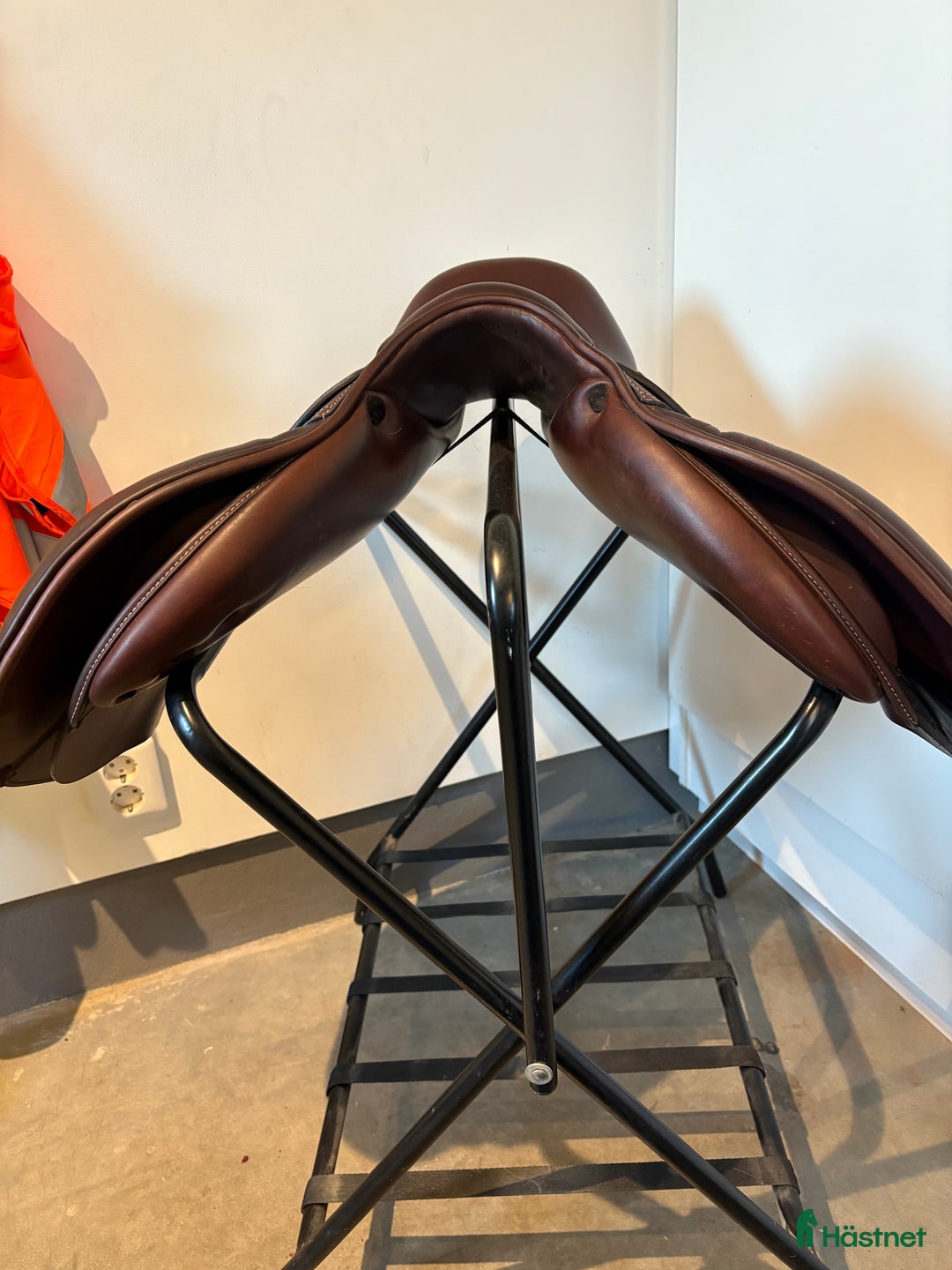 Sadlar hästutrustning till salu: Hoppsadel Equiline Talent 16 tum vid:L  i Tierp - Annons 3