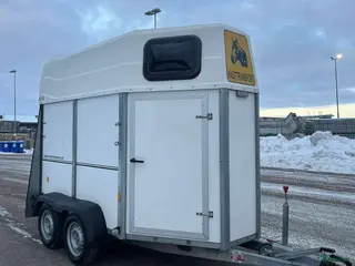 Hästtransporter fordon & transport till salu: Värmlandsvagnen Classic i Västerås - Annons 1