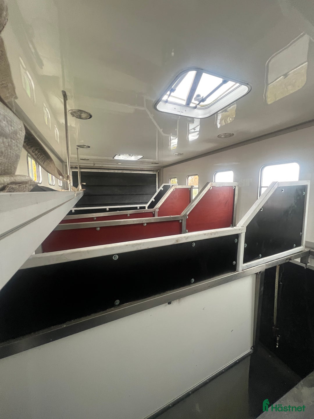 Hästlastbilar  fordon & transport till salu: Hästlastbil med stor bodel i Motala - Annons 9