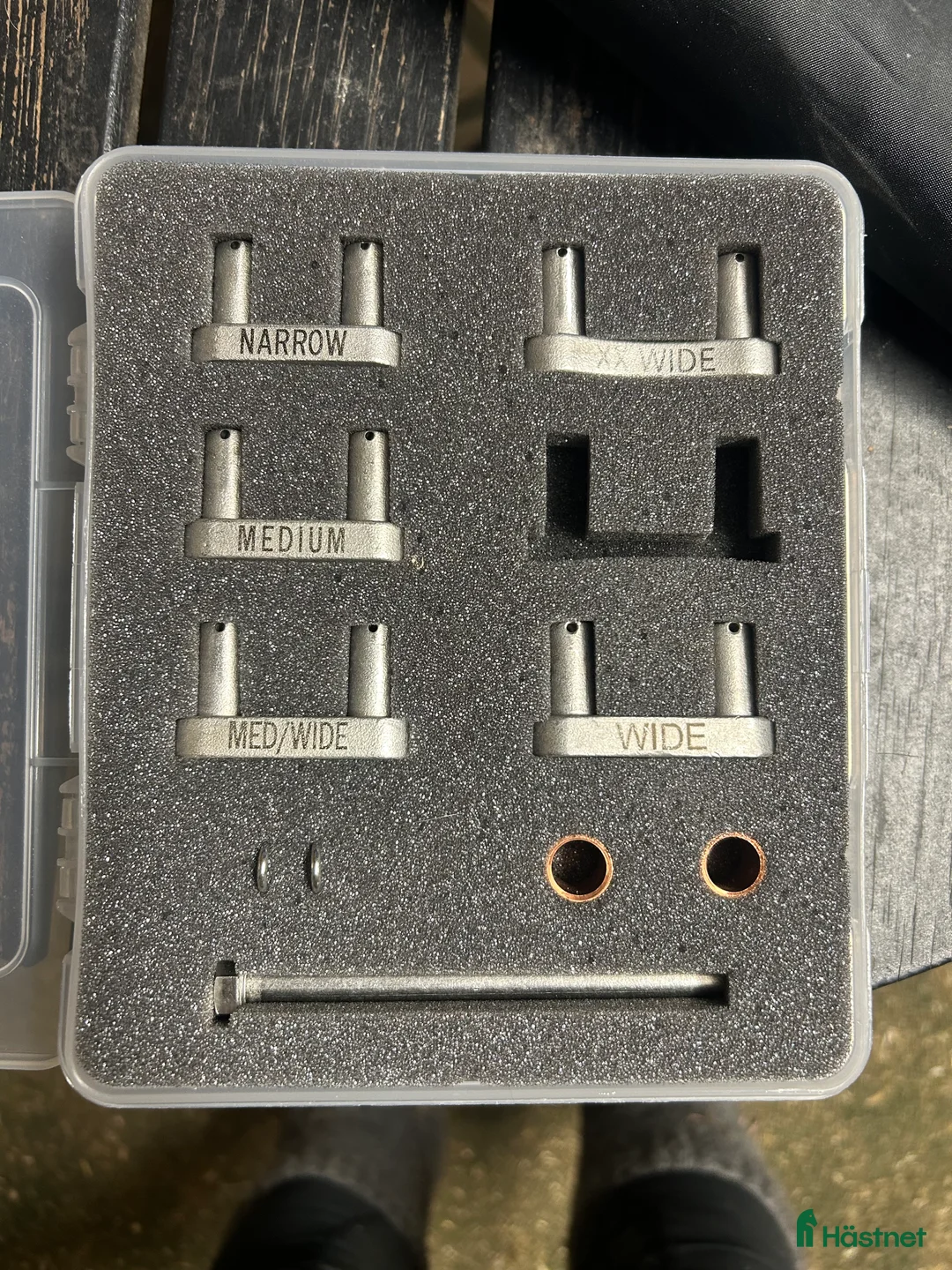 Sadlar hästutrustning till salu: Santa Cruz Colbert Brothers Flo, dressyr 17’ i Norrtälje - Annons 8