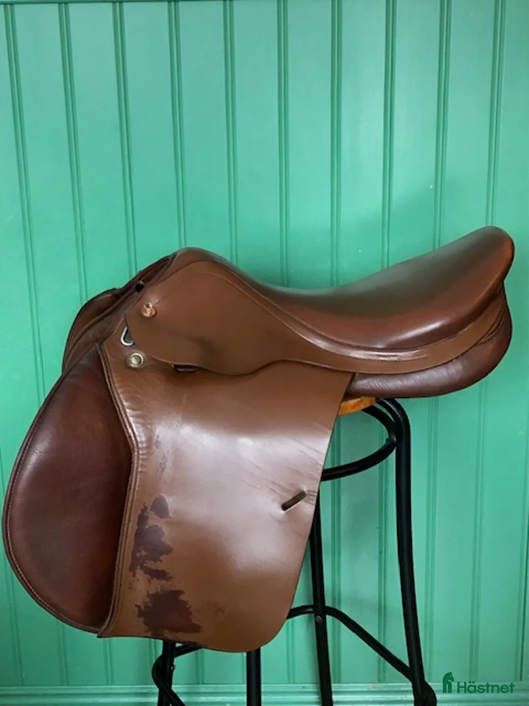 Sadlar hästutrustning till salu: Prestige Golden star flatbackssadel - Annons 1