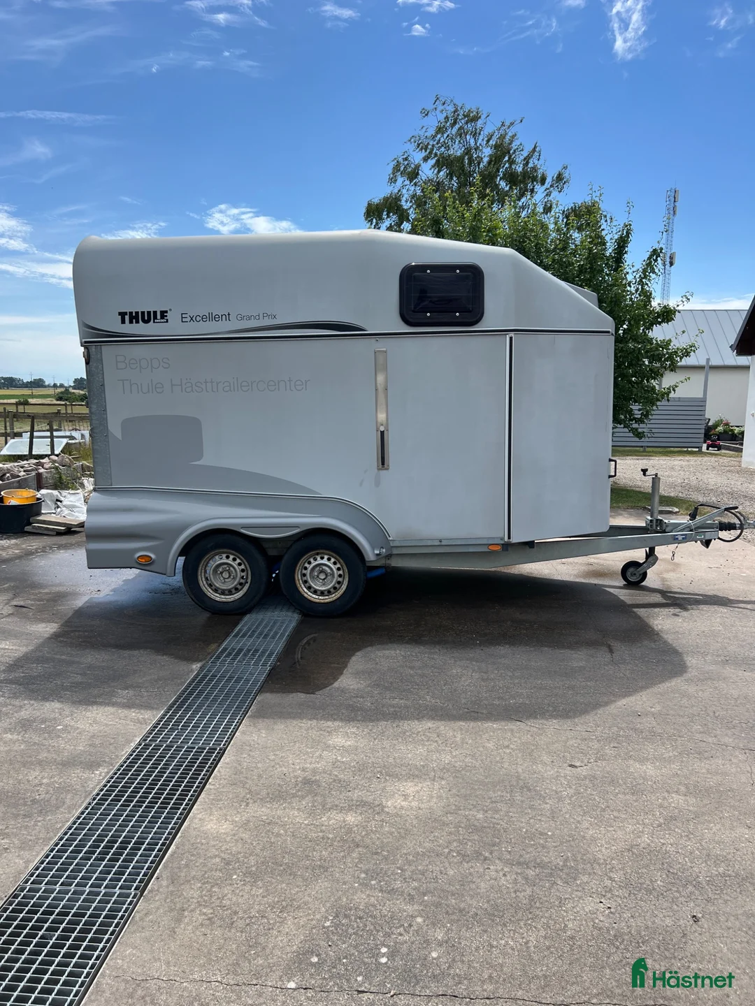 Hästtransporter  fordon & transport till salu: Stor rymlig hästtransport  - Annons 2