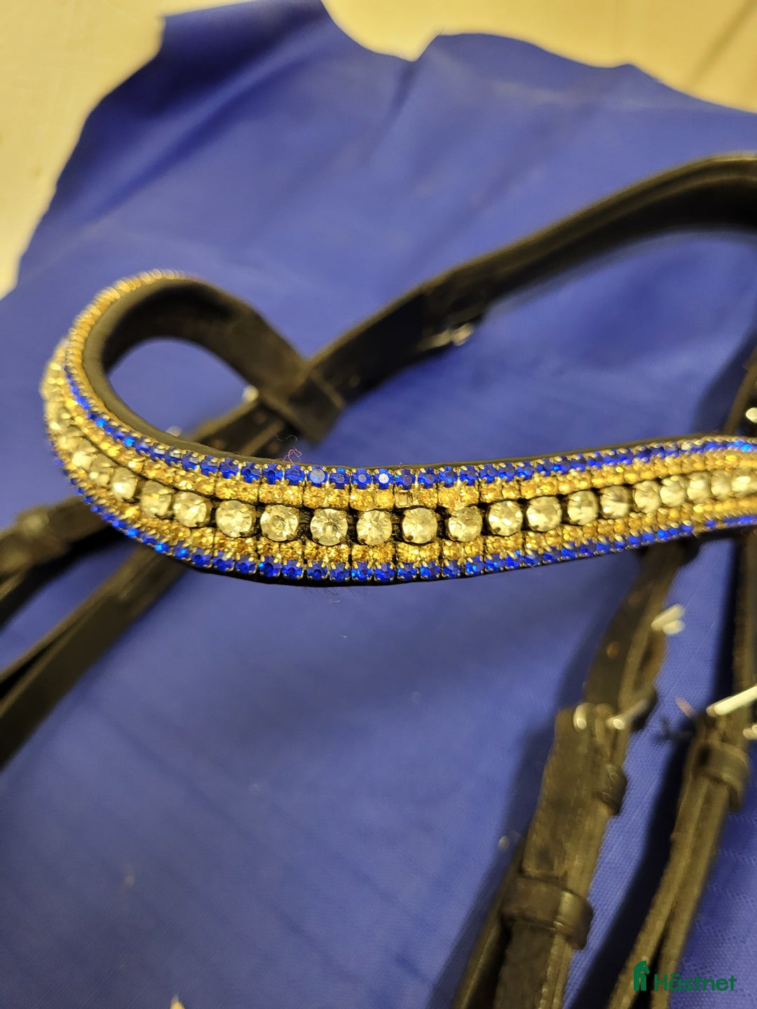 Träns hästutrustning till salu: Träns med fint pannband i Molkom - Annons 4