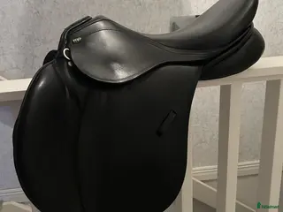Sadlar hästutrustning Pfiff Gothard hoppsadel - Annons 2