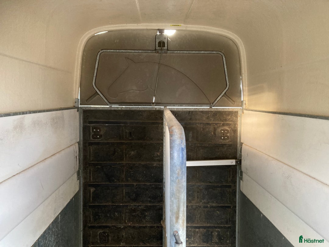 Hästtransporter  fordon & transport till salu: Hästsläp Thule -08 i Uppsala - Bild 7