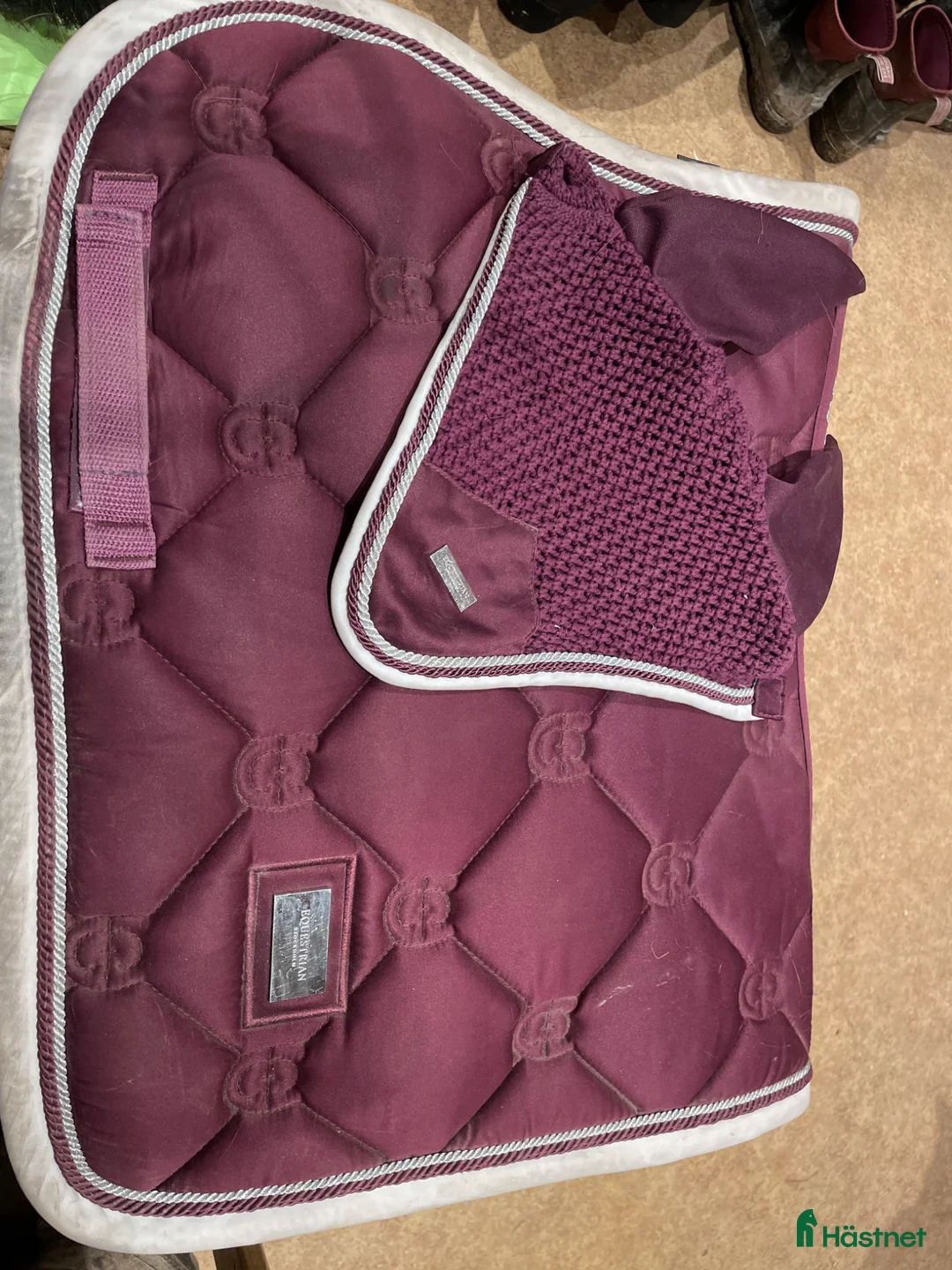 Schabrak & Vojlockar hästutrustning till salu: Es schabrak  - Annons 1