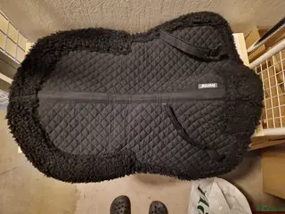 Sadeltillbehör hästutrustning Sadelpadd med fuskpäls i Hallstahammar - Annons 19