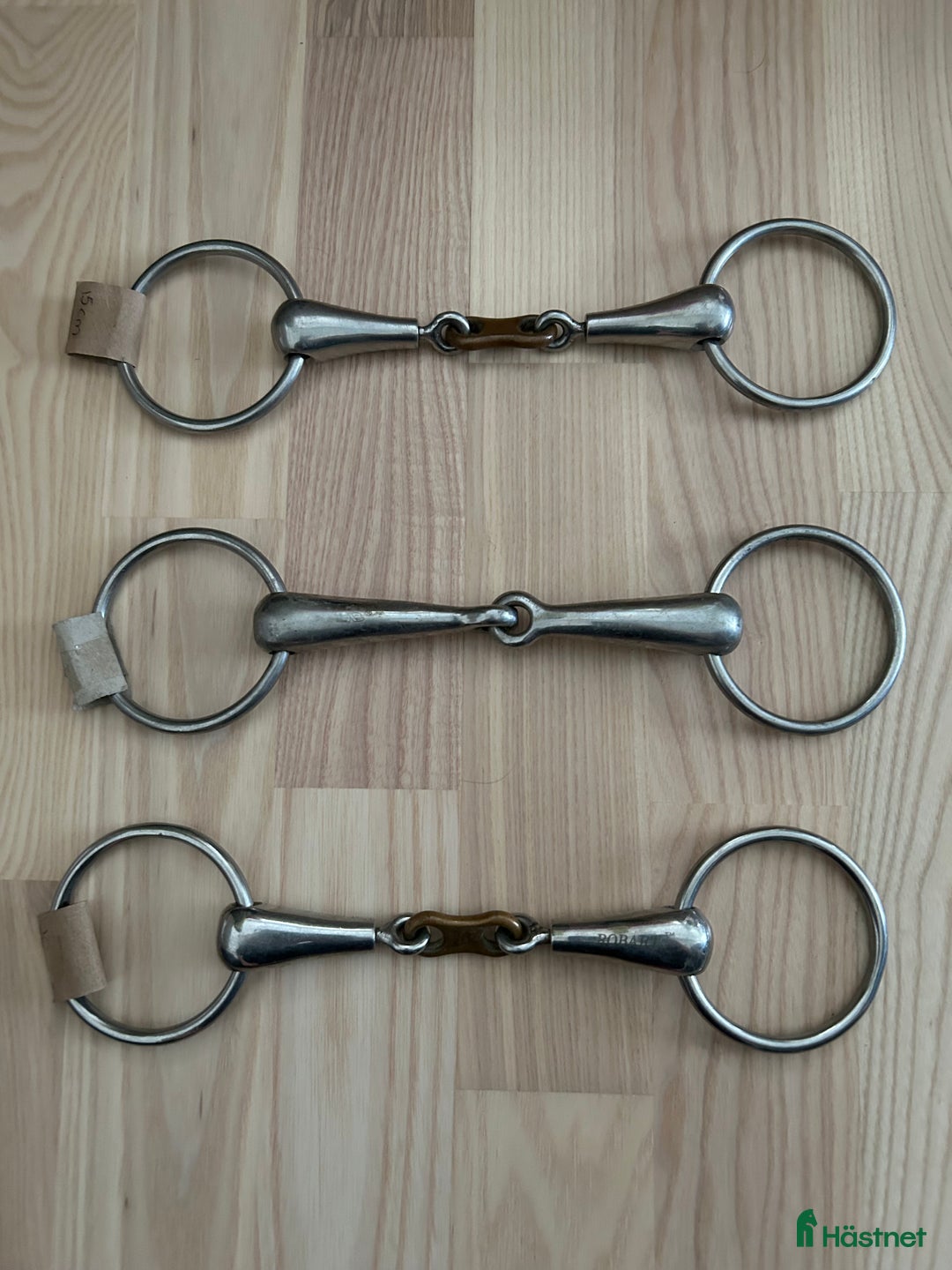 Bett hästutrustning till salu: 3 bett storlek 15 cm - Annons 1