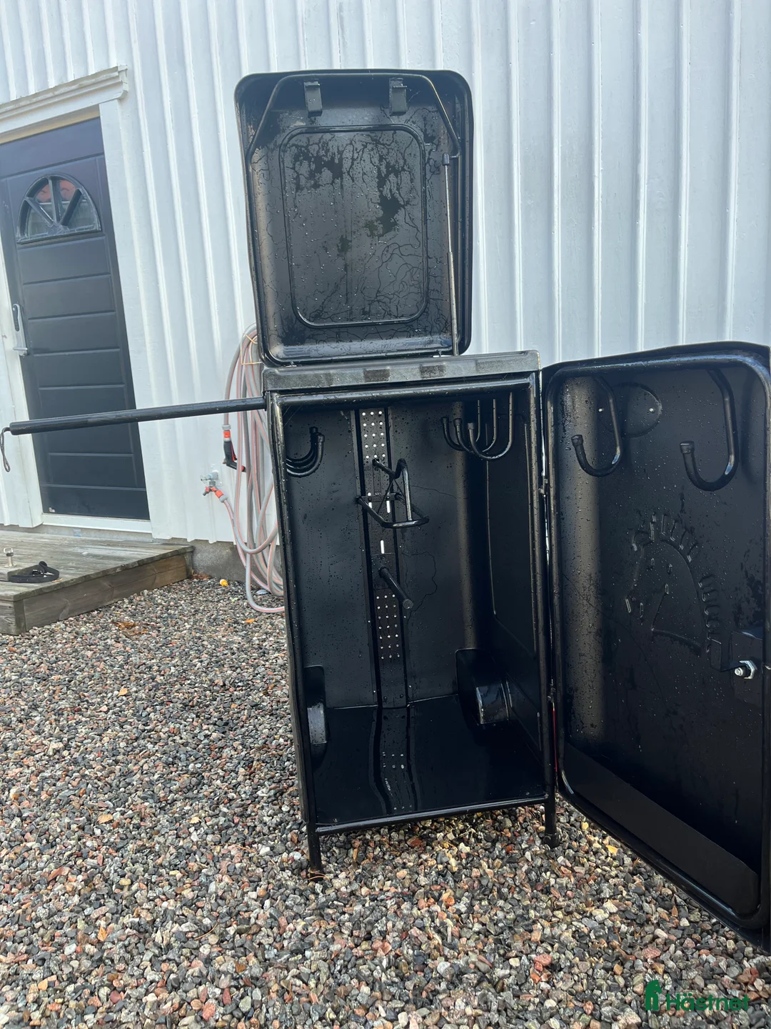 Hästinspirerad heminredning övrig utrustning till salu: Showmaster hästskåp i Västerås - Annons 3