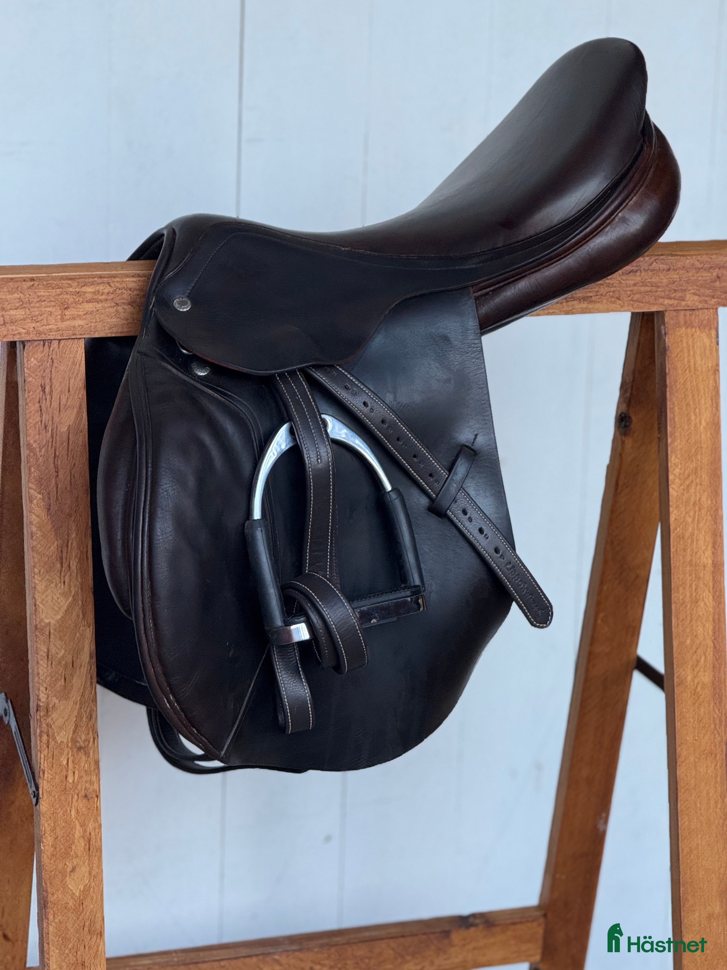 Sadlar hästutrustning till salu: Fin Amerigo hoppsadel i Landskrona - Annons 19