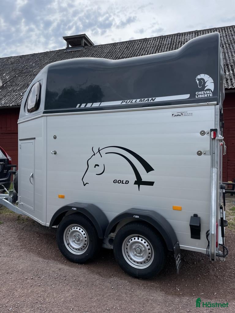 Hästtransporter  fordon & transport till salu: Cheval Liberté Gold Pullman V2 med sadelkammare  i Väderstad - Annons 7