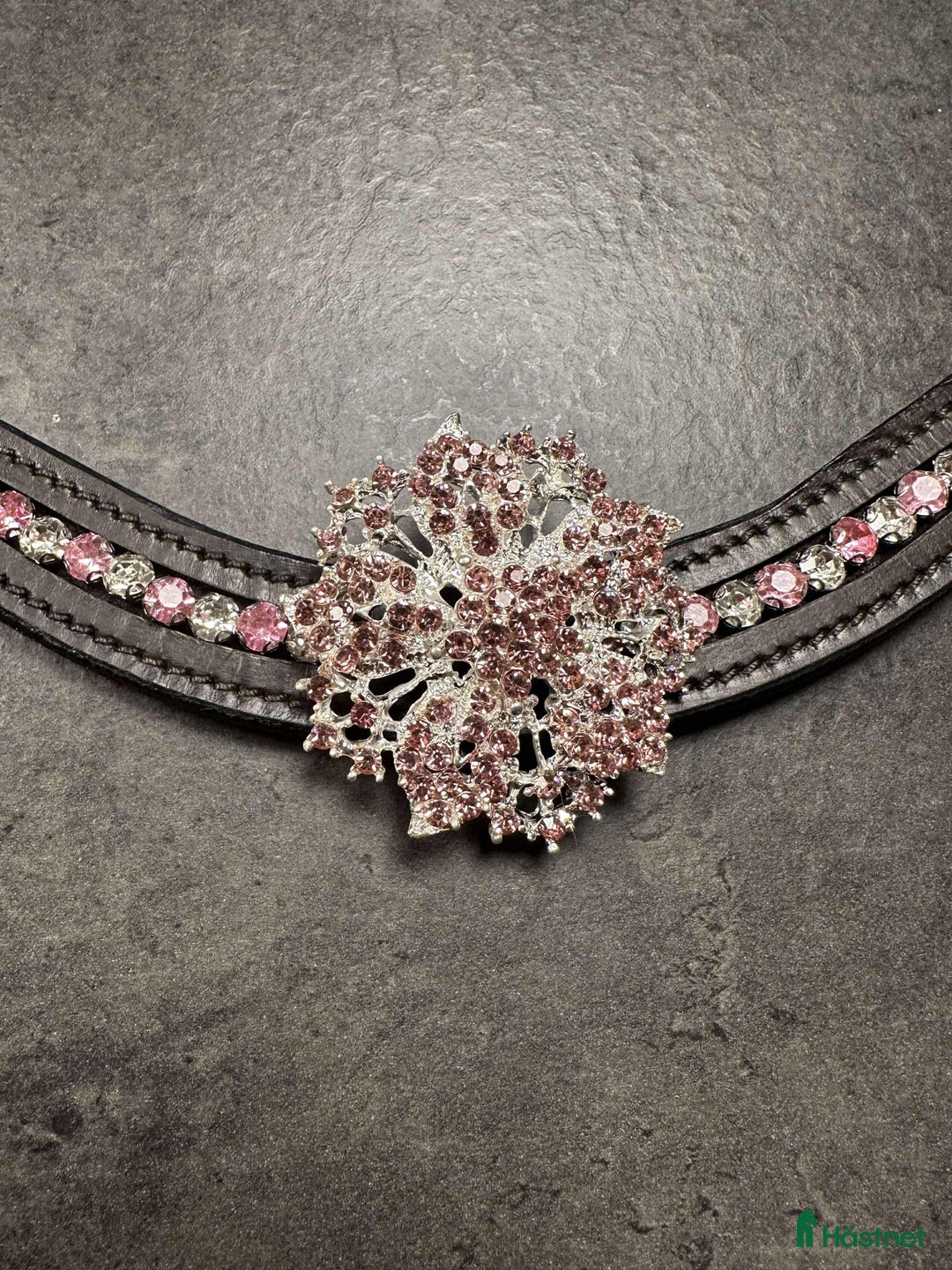 Övrig Hästutrustning hästutrustning till salu: Unika pannband i Bro - Annons 9